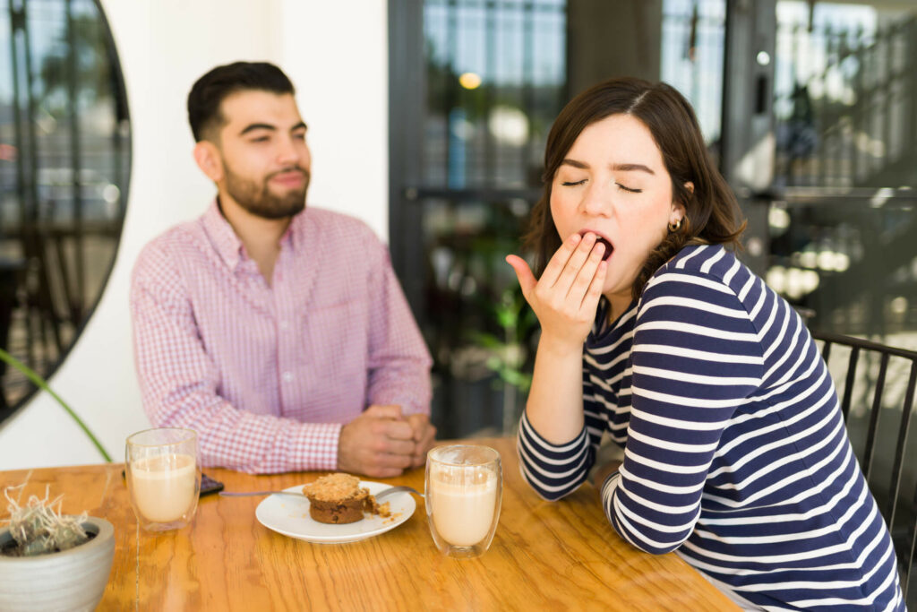 First date mistakes – 4. Avoid small talk