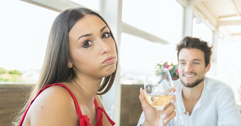 First date mistakes – 8. Not taking the lead 